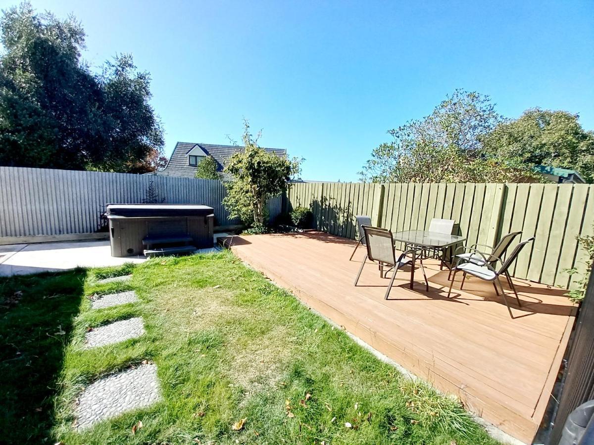 Academy Lodge Motel Ashburton Esterno foto