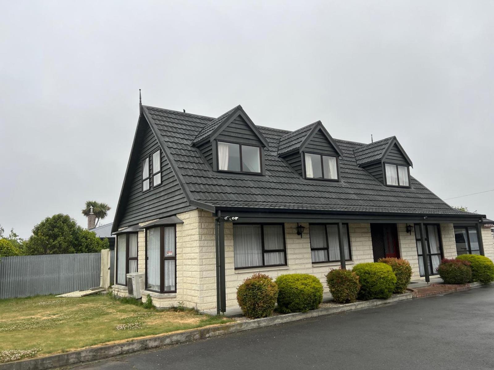 Academy Lodge Motel Ashburton Esterno foto