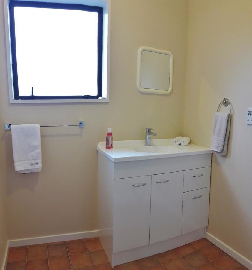 Academy Lodge Motel Ashburton Esterno foto