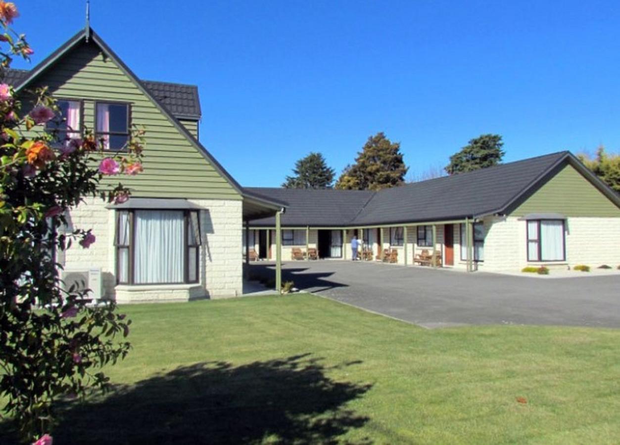 Academy Lodge Motel Ashburton Esterno foto