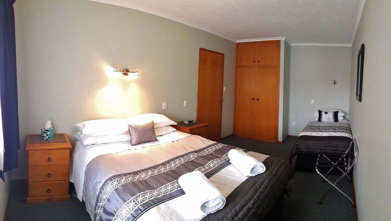 Academy Lodge Motel Ashburton Esterno foto